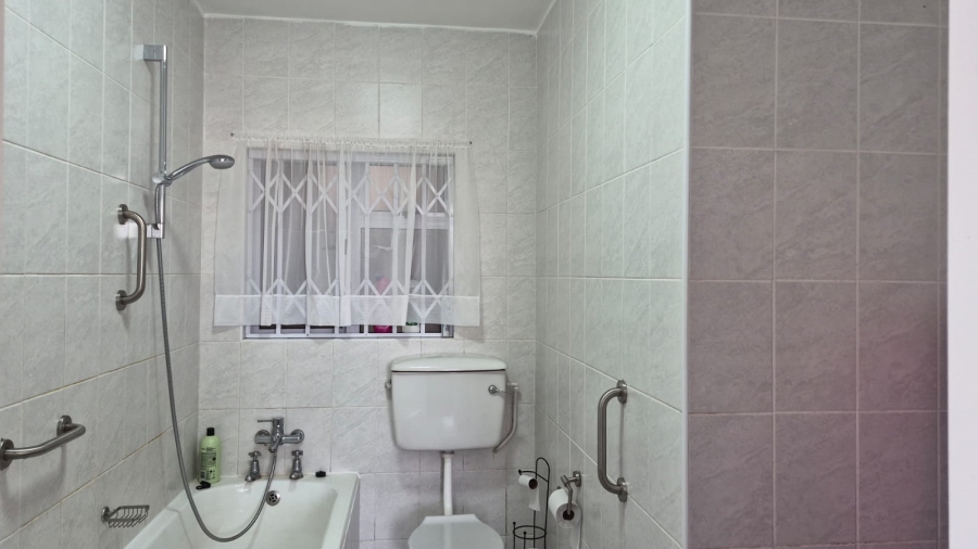 1 Bedroom Property for Sale in St Georges Park Eastern Cape